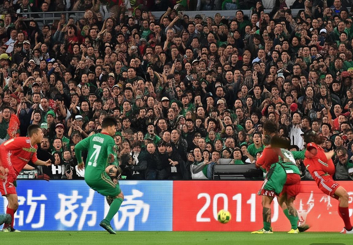 国安建业中超激战：战术对决与阵容亮点剖析(图3)